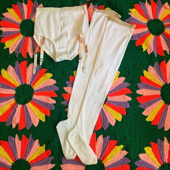 NWOT Solstice Intimates Toasty Garter Underwear AND Thigh-High Socks Size Medium - Picture 7 of 11